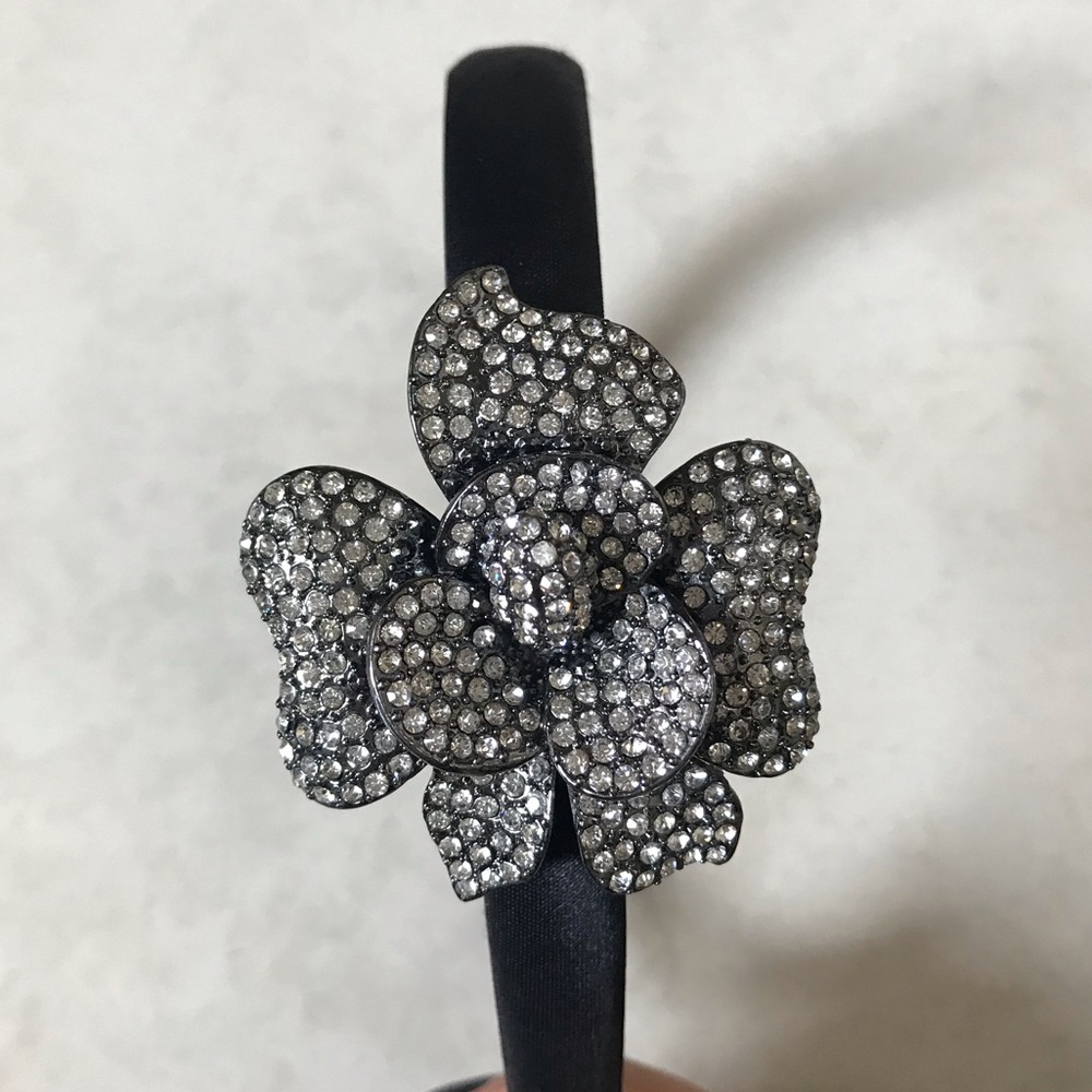 Black Headband With Rhinestone Rose
